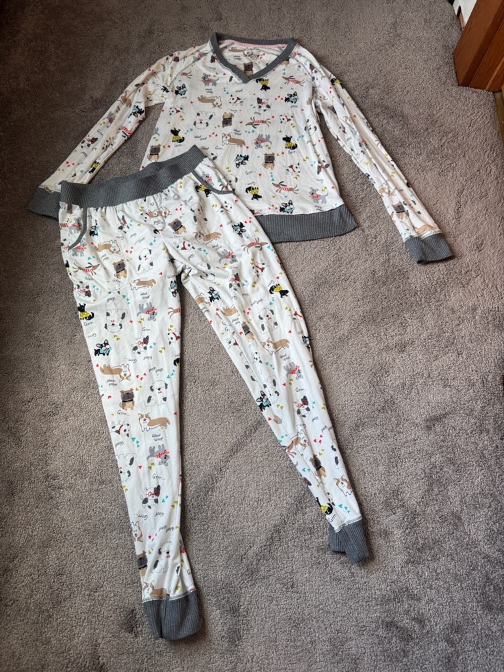 Cuddl Duds Pajama Set SIZE S Long Sleeve Top Jogger Pants Dog Print Cozy Lounge